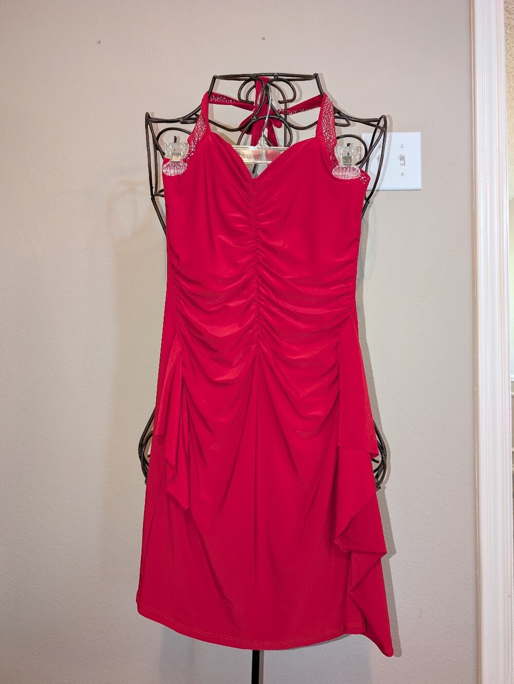 De More Vintage-style red ruch, rhinestone halter cocktail dress